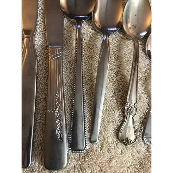 Vintage Lot of Silverware Some Tarnished Fork Spoons And Knifes Mixed 7 Pcs - Picture 3 of 7